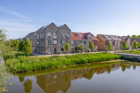 Tussenwoning te koop: Buitenring 16, Middelharnis westplaat Middelharnis