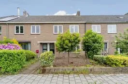 Tussenwoning te koop: Buitensingel 32, Dieren-Noord boven spoorlijn Dieren