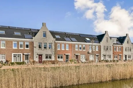Tussenwoning te koop: Buizerd 34, Uithoorn