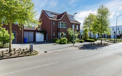 Tussenwoning te koop: Buizerd 86, De Kelen Veldhoven