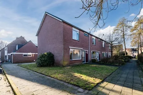 Hoekwoning te koop: Buizerdlaan 35, Strijland-west Nijkerk