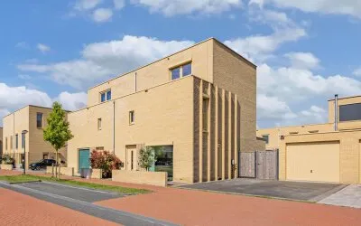 Twee-onder-één-kap te koop: Buizerdlaan 9, Woonhavenpad Lelystad