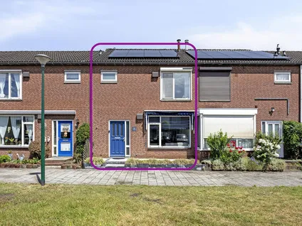 Tussenwoning te koop: Buizerdstraat 8, Mill-West Mill