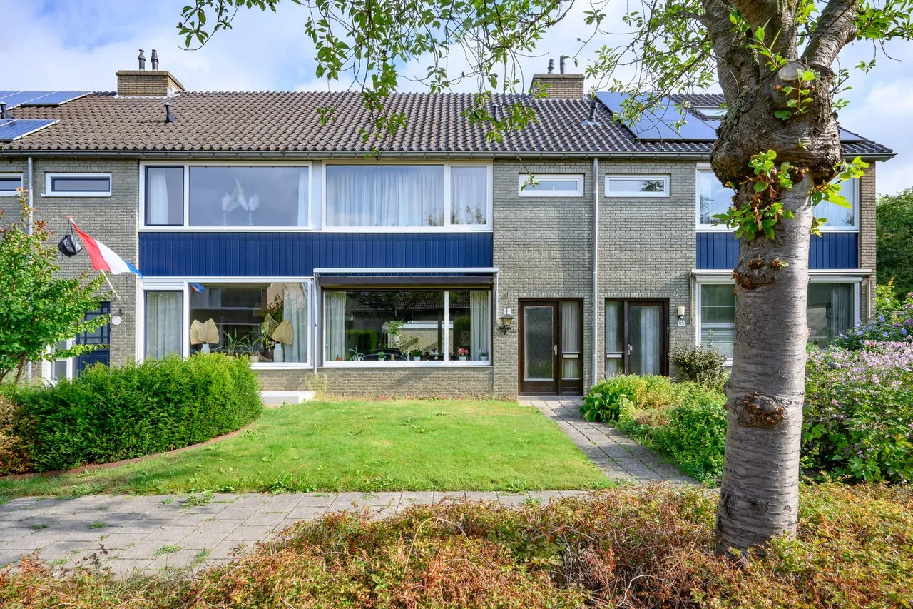 Tussenwoning te koop: Buizerdstraat 83, Brummen