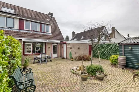 Twee-onder-één-kap te koop: Bulkensteinlaan 4, Drumpt Tiel