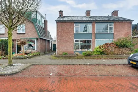 Twee-onder-één-kap te koop: Bultsweg 105, Glanerveld Enschede