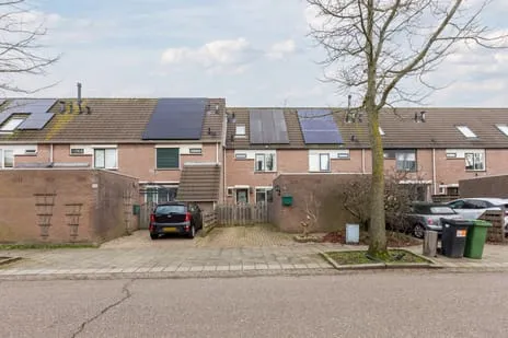 Tussenwoning te koop: Bunderbos 14, Hoofddorp Overbos Noord Hoofddorp