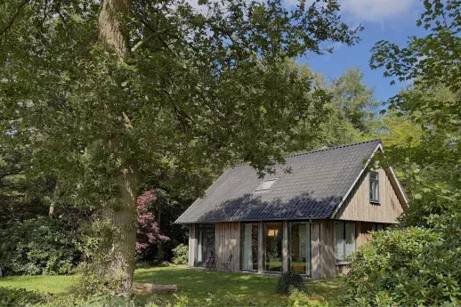 Vrijstaande woning te koop: Bungalowpark 151, Doldersum