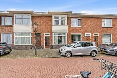 Tussenwoning te koop: Bunschotensestraat 27, Rustenburg 'S-Gravenhage