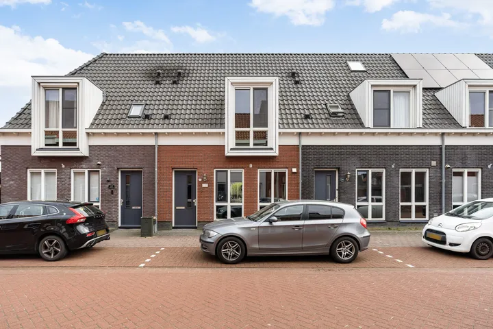 Tussenwoning te koop: BUORKERIJ 150, Leeuwarden