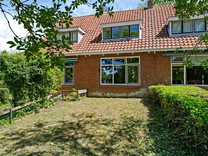 Tussenwoning te koop: Buorren 27, Goutum Goutum