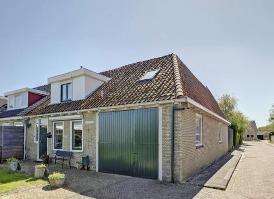Twee-onder-één-kap te koop: Buorren 9, Koningsbuurt Harlingen