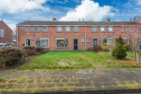 Tussenwoning te koop: Buorsterwyk 12, Lippenhuizen-Kom Lippenhuizen
