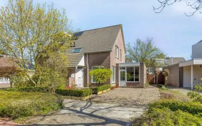 Twee-onder-één-kap te koop: Burcht 26, De Polders Veldhoven
