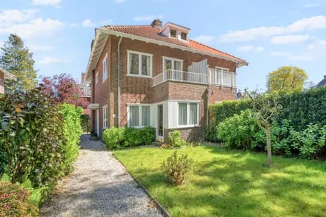 Twee-onder-één-kap te koop: Burchtlaan 2, De Paauw Wassenaar