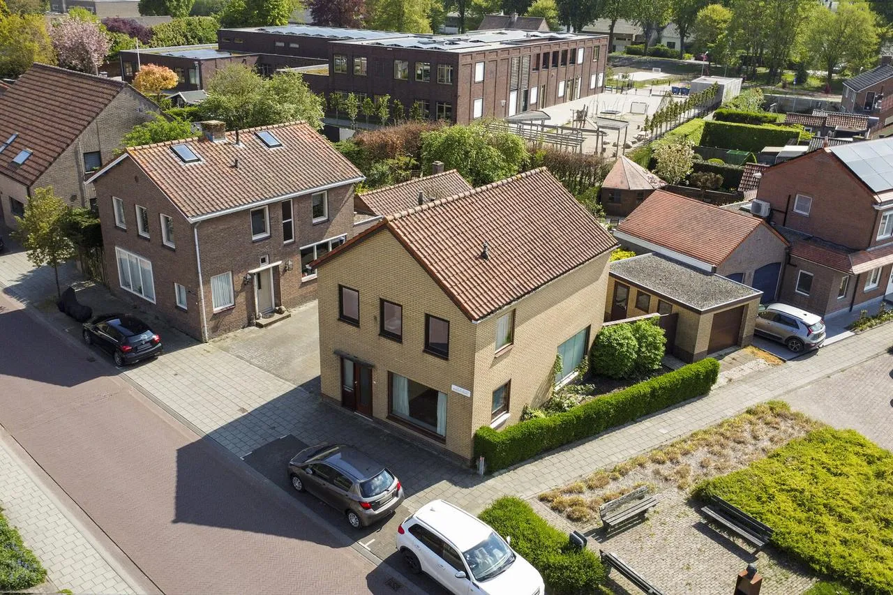 Vrijstaande woning te koop: Burchtstraat 15, Aardenburg