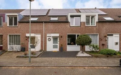 Tussenwoning te koop: Burchtstraat 21, Bunde Bunde
