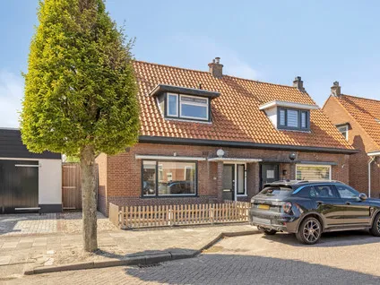 Semi-detached for sale: Burg C Zaaijerlaan 67, Dirksland centrum Dirksland