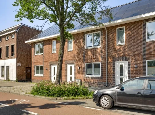 Terraced house for sale: Burg. Lemmensstraat 238, Lindenheuvel Geleen