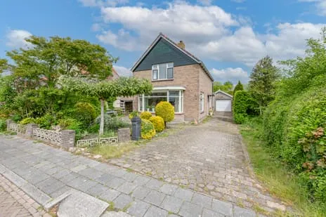 Vrijstaande woning te koop: Burg. Noletstraat 4, Warmenhuizen-Centrum Warmenhuizen