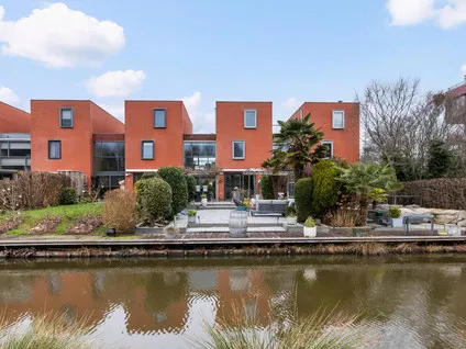 Terraced house for sale: Burg Van Heugtenlaan 55, Esse Laag Nieuwerkerk A/D Ijssel
