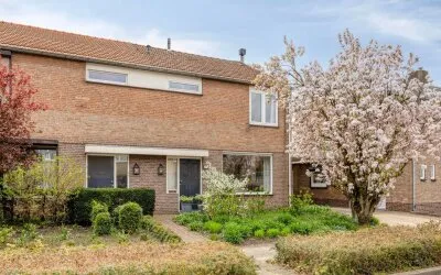 Hoekwoning te koop: Burg van Kempenstraat 35, Reuvelt Grubbenvorst