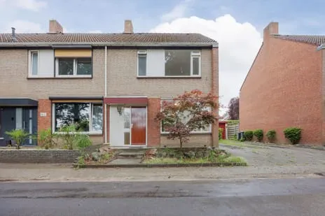 Hoekwoning te koop: Burg van Leentstraat 64, Tuinhaversveld Grubbenvorst