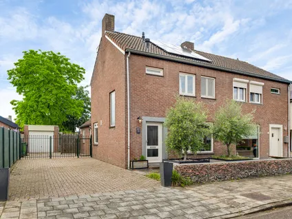 Vrijstaande woning te koop: Burg. Van Udenstraat 22, Nederweert Nederweert