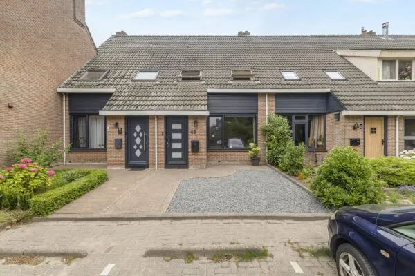 Tussenwoning te koop: Burg. Warnerslaan 43, Agro Sanatio Anna Paulowna