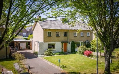 Twee-onder-één-kap te koop: Burg. Arriënsweg 24, Dorp Diepenveen Diepenveen