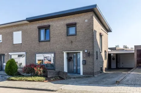 Twee-onder-één-kap te koop: Burg. Beckersstraat 9, Nuth Nuth