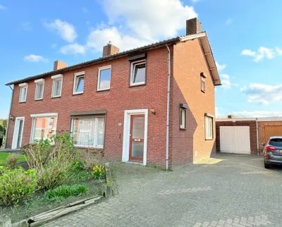 Tussenwoning te koop: Burg. Greijmansstraat 49, Nederweert Nederweert