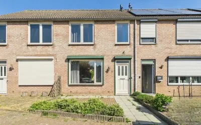 Tussenwoning te huur: Burg. Hendrik Wolferthof 6, Kern Hoek Hoek