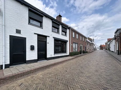 Tussenwoning te koop: Burg. Maarleveldstraat 20, Kern Biervliet Biervliet