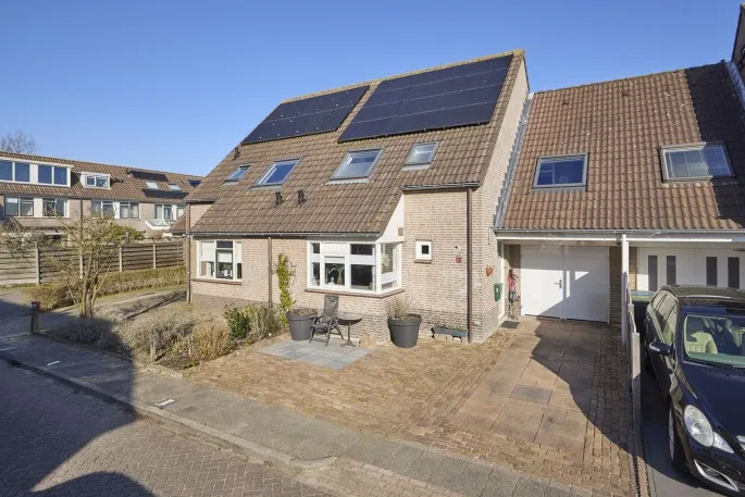 Tussenwoning te koop: Burg. Romijnstraat 3, West-Graftdijk West-Graftdijk
