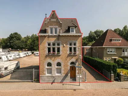 Appartement te koop: Burg. Slanghenstraat 11, Hoensbroek