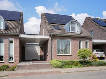 Tussenwoning te koop: Burg. van Rijckevorselstraat 11, Gulpen Gulpen