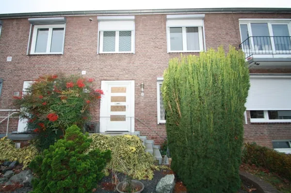 Tussenwoning te koop: Burg. Willemsstraat 18, Nieuw Lotbroek-Noord Hoensbroek