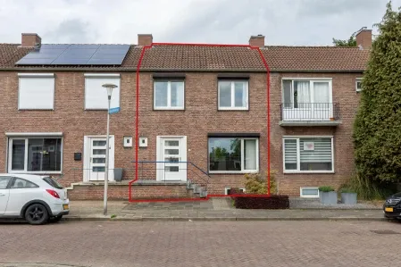 Tussenwoning te koop: Burg. Willemsstraat 6, Nieuw Lotbroek-Noord Hoensbroek
