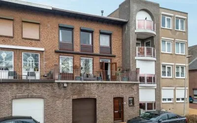Tussenwoning te koop: Burg.Savelberglaan 2, Kerkrade-Centrum Kerkrade