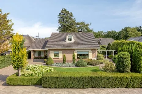 Vrijstaande woning te koop: Burg Röell-laan 7, Scherpenzeel (Ge)
