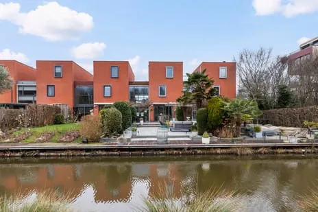 Tussenwoning te koop: Burg Van Heugtenlaan 55, Esse Laag Nieuwerkerk Aan Den Ijssel