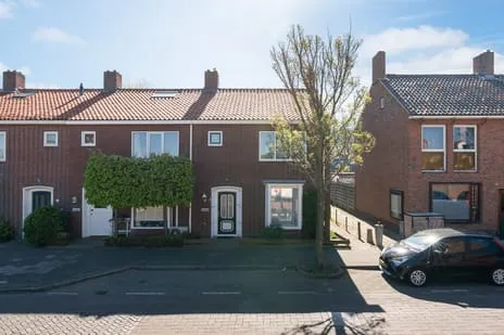 Hoekwoning te koop: Burg Woutersplein 4, Monster Centrumgebied Monster