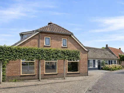 Vrijstaande woning te koop: Burgemeester Buijsstraat 5, Herpt Herpt