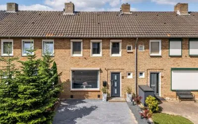 Tussenwoning te koop: Burgemeester Coenegrachtstraat 19, Vastenavondkamp-Zuid Venlo