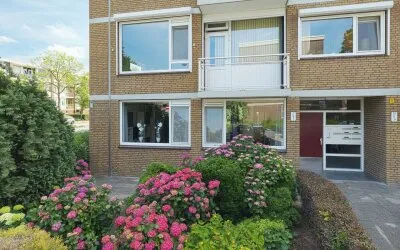 Apartment for sale: Burgemeester Crezéestraat 1, Oost Ridderkerk