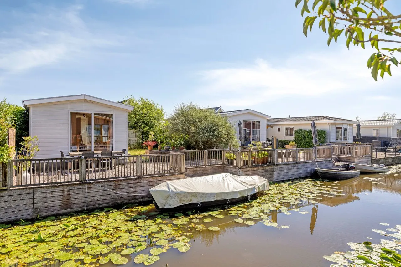 Detached house for sale: Burgemeester Dalenbergstraat 50-554, West-Graftdijk West-Graftdijk