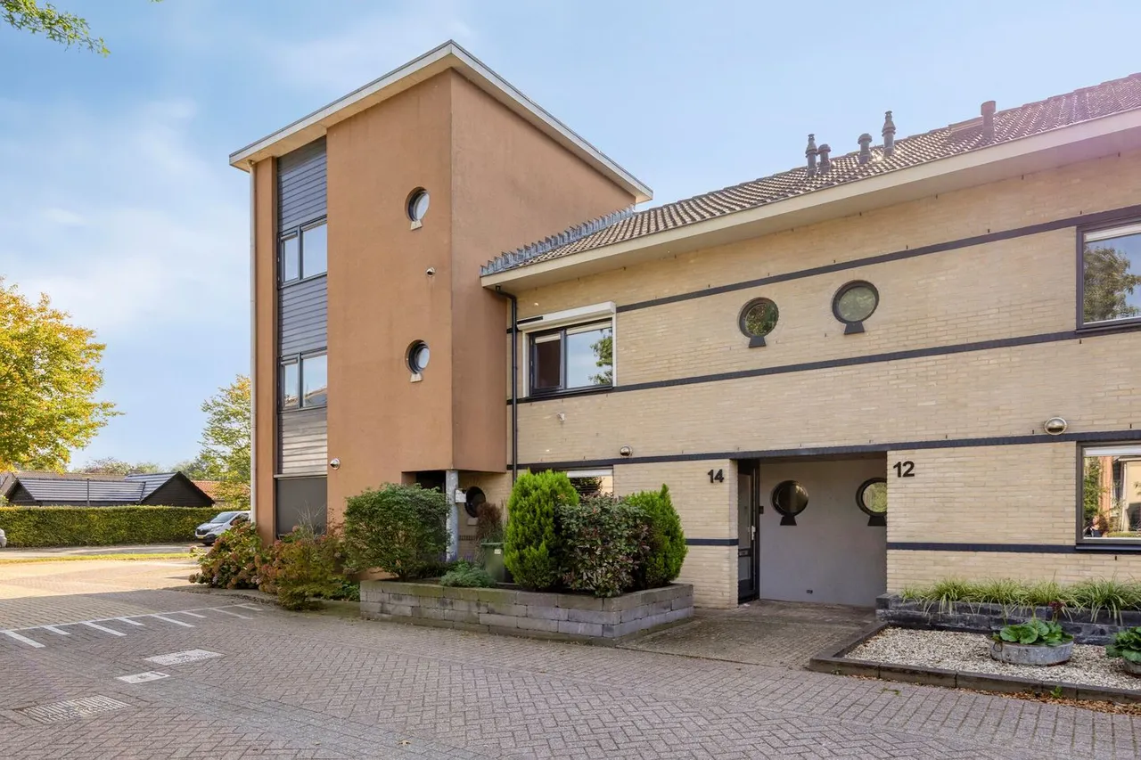 Tussenwoning te koop: Burgemeester de Kortesingel 14, Scherpenzeel (Ge)