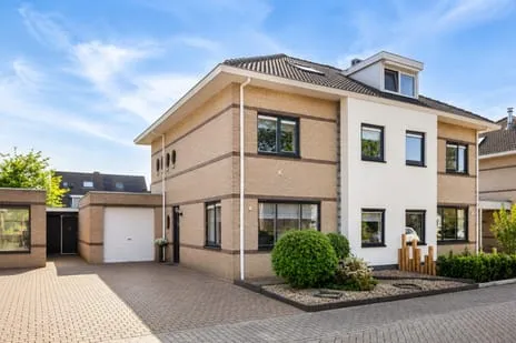 Twee-onder-één-kap te koop: Burgemeester de Kortesingel 32, Scherpenzeel Scherpenzeel (Ge)