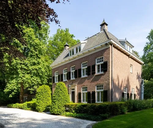 Vrijstaande woning te koop: Burgemeester de Manlaan 98, Breda